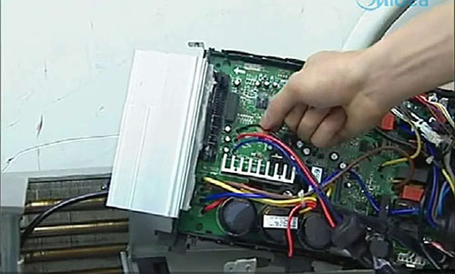 东丽美的空调电话是多少